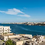 Bayview 2 Bedroom Seaview With Large Terrace With Panoramic Views - By Getawaysmalta San Pawl il-Baħar