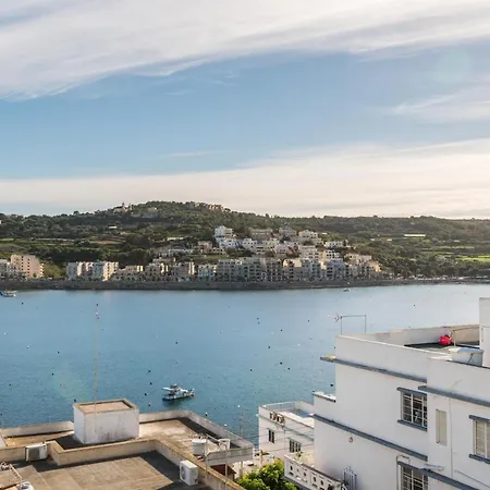 Bayview 2 Bedroom Seaview With Large Terrace With Panoramic Views - By Getawaysmalta Apartmán *