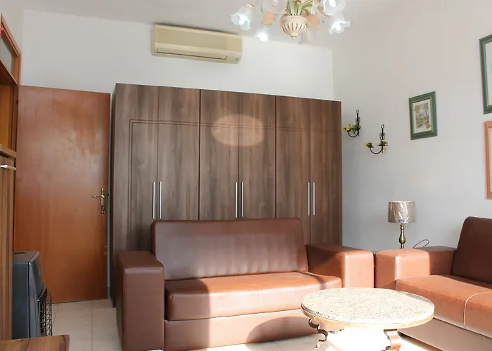 Bayview 2 Bedroom Seaview With Large Terrace With Panoramic Views - By Getawaysmalta *