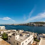 Bayview 2 Bedroom Seaview With Large Terrace With Panoramic Views - By Getawaysmalta * セント・ポールズ・ベイ