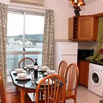 Bayview 2 Bedroom Seaview With Large Terrace With Panoramic Views - By Getawaysmalta Apartment