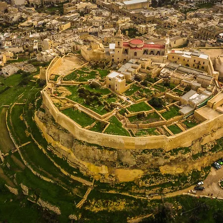 Apartman Bayview 2 Bedroom Seaview With Large Terrace With Panoramic Views - By Getawaysmalta