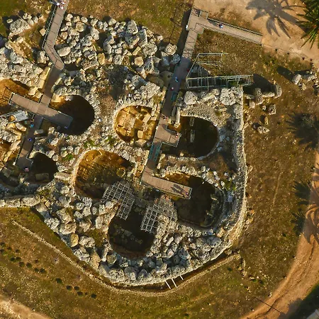 Bayview 2 Bedroom Seaview With Large Terrace With Panoramic Views - By Getawaysmalta