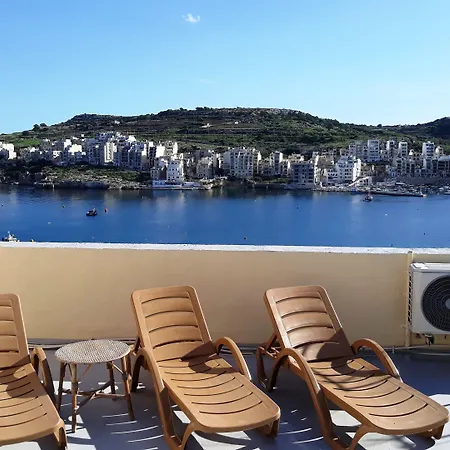 Bayview 2 Bedroom Seaview With Large Terrace With Panoramic Views - By Getawaysmalta Appartement *