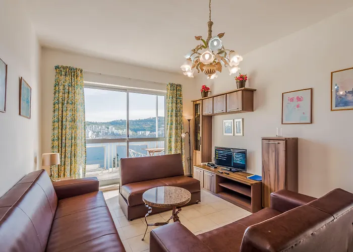 Bayview 2 Bedroom Seaview With Large Terrace With Panoramic Views - By Getawaysmalta