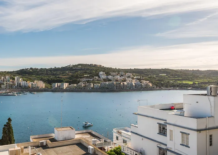Bayview 2 Bedroom Seaview With Large Terrace With Panoramic Views - By Getawaysmalta Appartement *