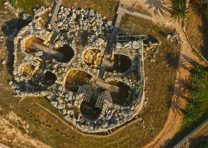 Bayview 2 Bedroom Seaview With Large Terrace With Panoramic Views - By Getawaysmalta