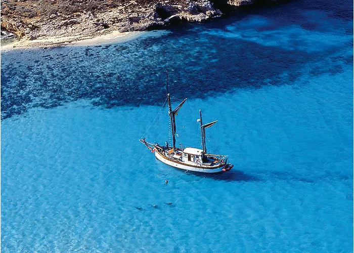 Bayview 2 Bedroom Seaview With Large Terrace With Panoramic Views - By Getawaysmalta *