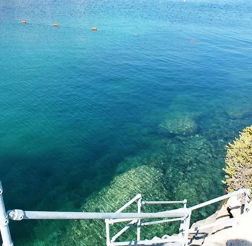 Bayview 2 Bedroom Seaview With Large Terrace With Panoramic Views - By Getawaysmalta