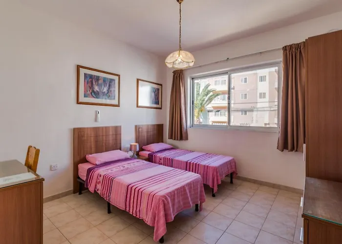 Bayview 2 Bedroom Seaview With Large Terrace With Panoramic Views - By Getawaysmalta