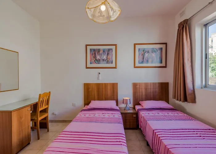 Bayview 2 Bedroom Seaview With Large Terrace With Panoramic Views - By Getawaysmalta Appartement