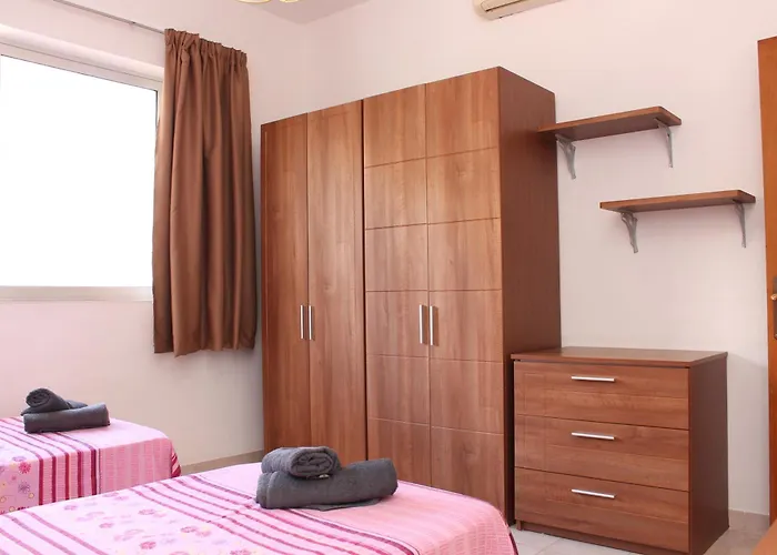 Apartman Bayview 2 Bedroom Seaview With Large Terrace With Panoramic Views - By Getawaysmalta *