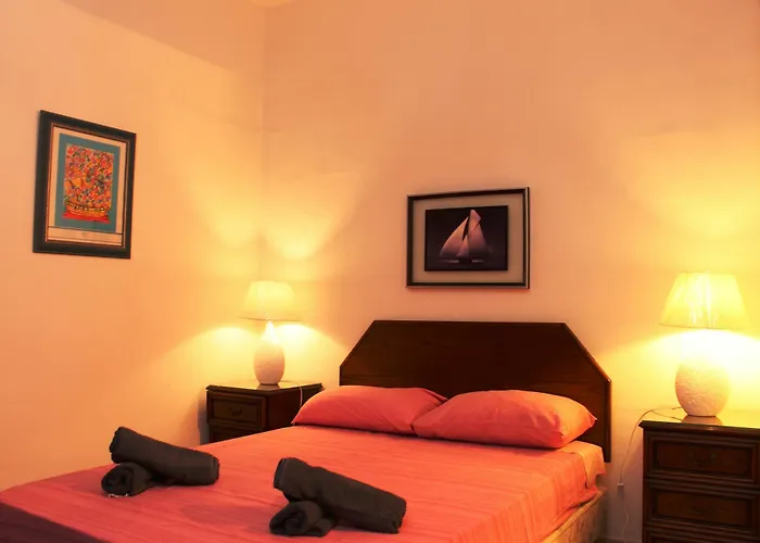 Bayview 2 Bedroom Seaview With Large Terrace With Panoramic Views - By Getawaysmalta