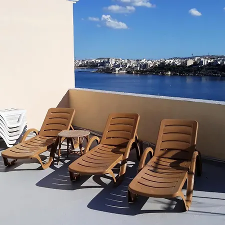 شقة Bayview 2 Bedroom Seaview With Large Terrace With Panoramic Views - By Getawaysmalta خليج سانت بول